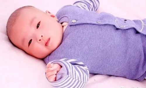 梦见给一个婴儿喂奶网 - 网站提供周公解梦梦见给婴儿喂奶小常识、周公解梦梦见自己给婴儿喂奶奶水充沛